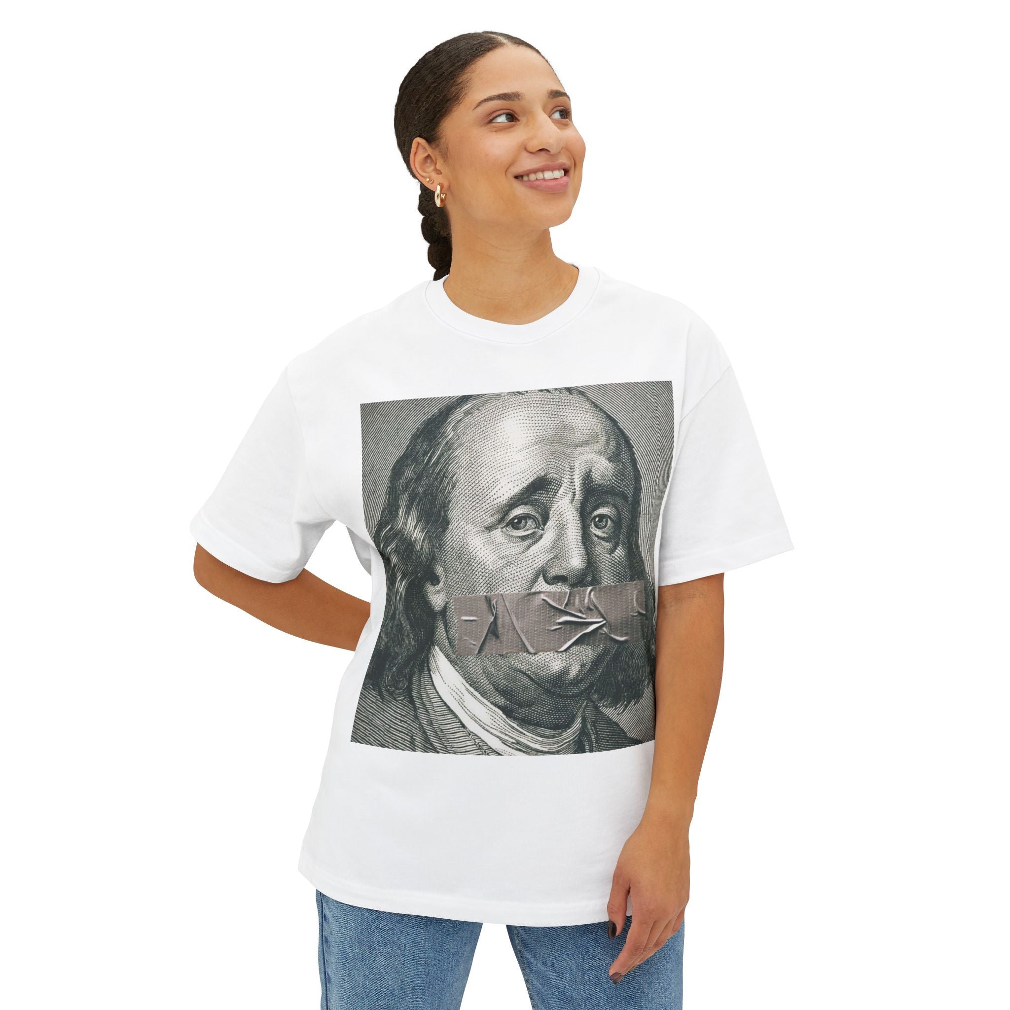 "HUNDID II" GRAPHIC TEE